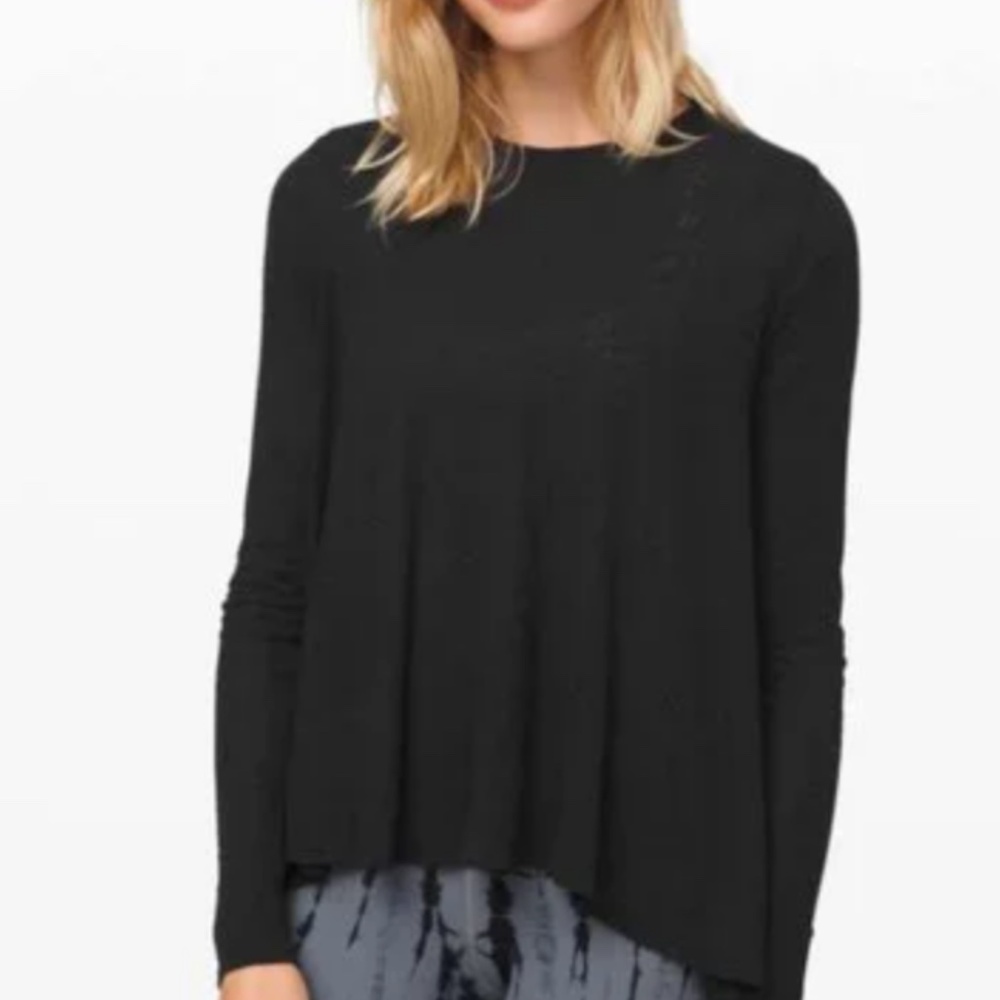 Lululemon Dare to Drape Long Sleeve (Black/ Size M/L)